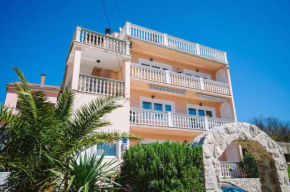 Apartment in Crikvenica 39210
